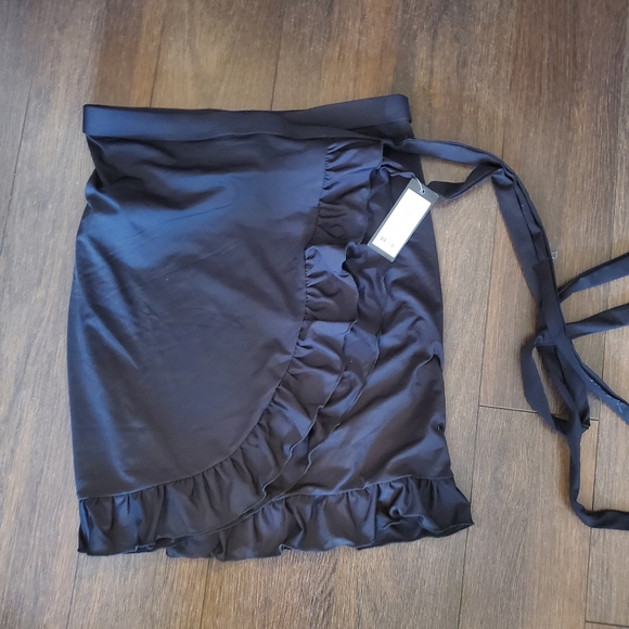 Change Swim Coverup Size L/XL - Picture 2 of 3